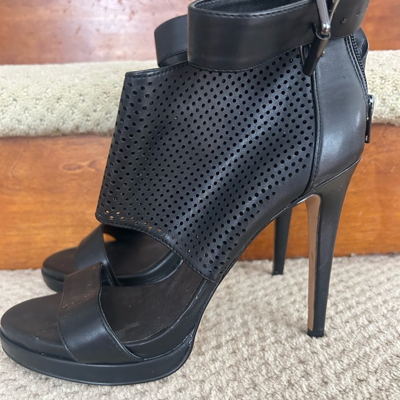 Aldo Black Perforated Heels - Picture 2 of 13